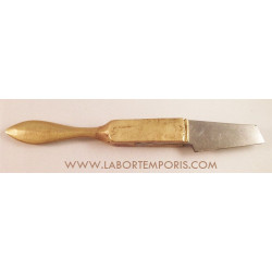 Scalpel de chirurgien romain