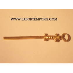Tagliaunghie villanoviana in bronzo