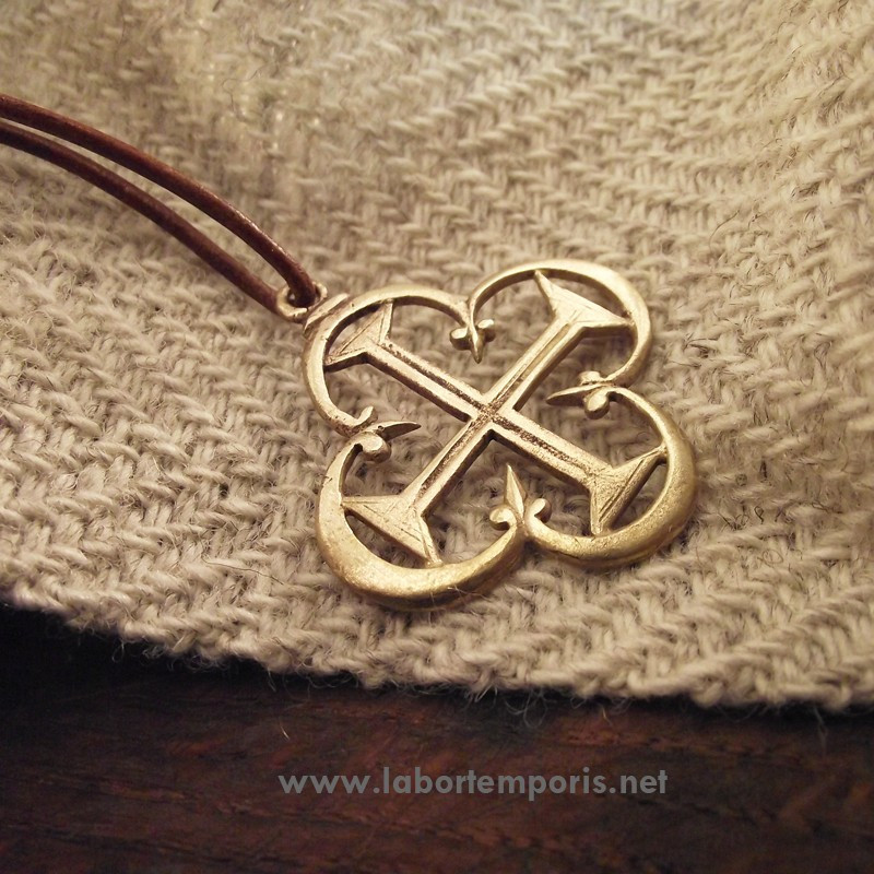 Medieval cross pendant