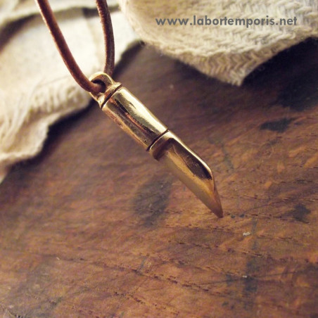 Roman  pendant