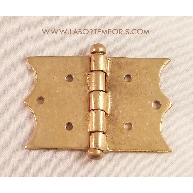 lorica segmentata hinge