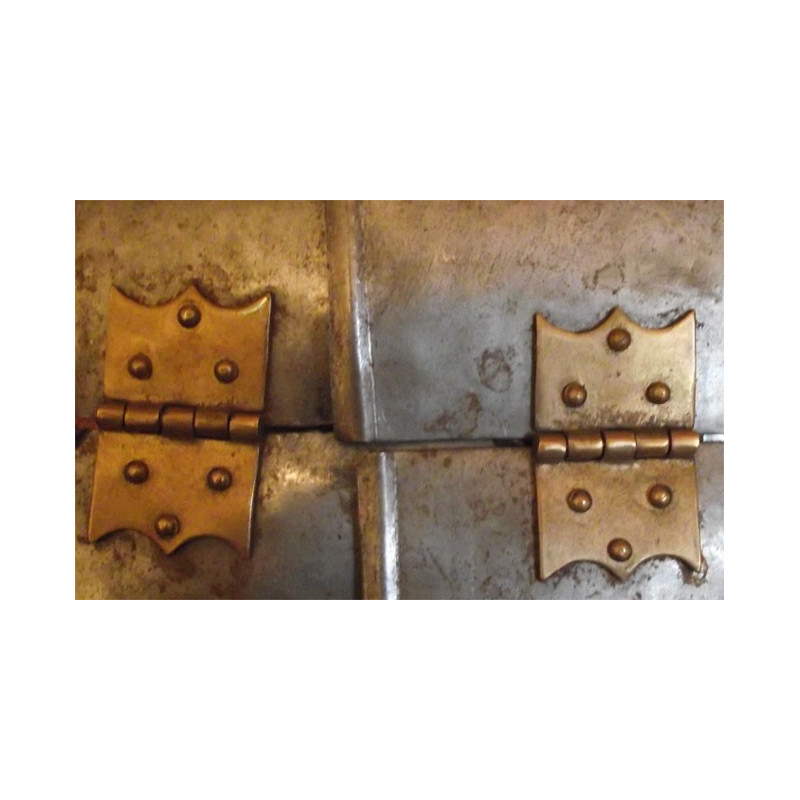 lorica segmentata hinge