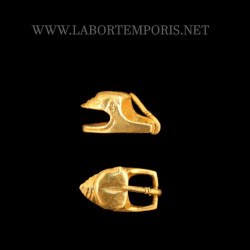 Spur medieval buckle